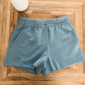 lululemon Softstreme High-Rise Short 4"
